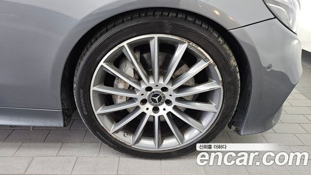 Mercedes-Benz E-Class (W213) E400 4MATIC Coupe 2017 — фото 27