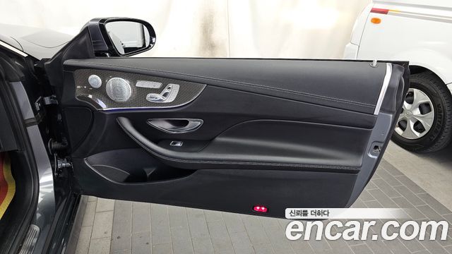 Mercedes-Benz E-Class (W213) E400 4MATIC Coupe 2017 — фото 31