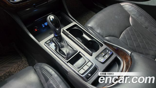 Hyundai Aslan G330 Exclusive 2015 — фото 9