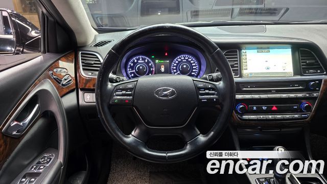 Hyundai Aslan G330 Exclusive 2015 — фото 13