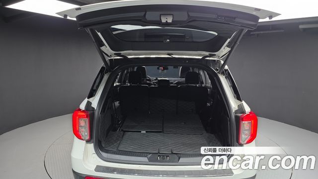 Ford Explorer (VI) 3.0 PHEV 2020 — фото 24