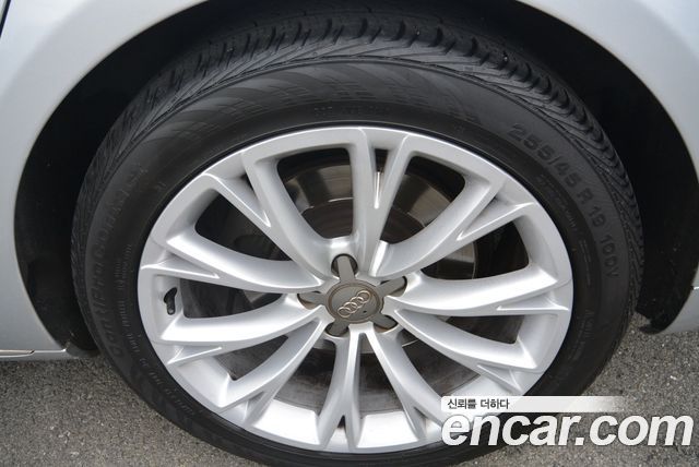 Audi A8 3.0 TDI Quattro D4 2014 — фото 16