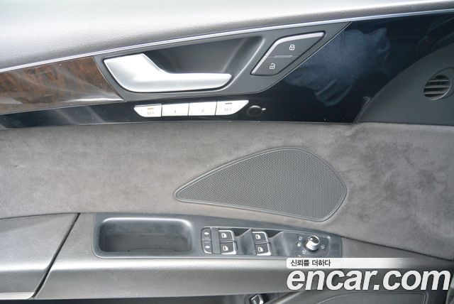 Audi A8 3.0 TDI Quattro D4 2014 — фото 23