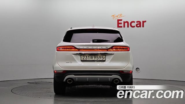 Lincoln MKC 2.0 AWD 2019 — фото 4