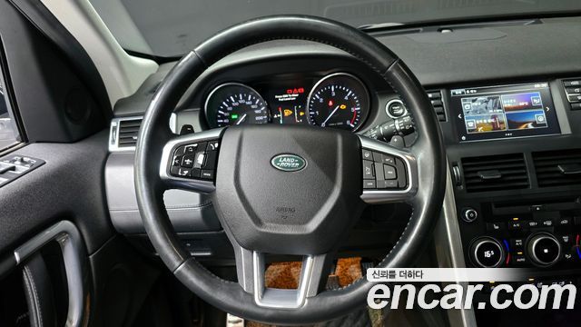 Land Rover Discovery Sport 2.0 TD4 HSE Luxury 2016 — фото 13