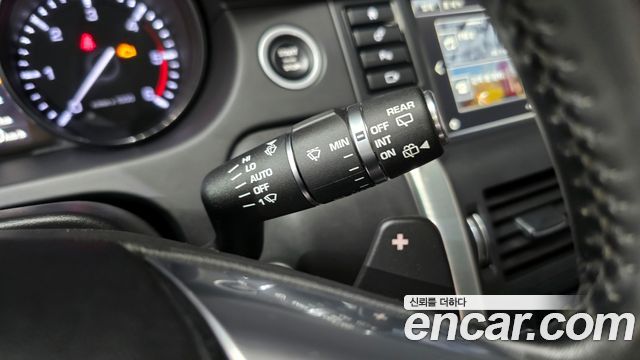 Land Rover Discovery Sport 2.0 TD4 HSE Luxury 2016 — фото 16