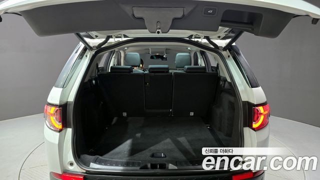 Land Rover Discovery Sport 2.0 TD4 HSE Luxury 2016 — фото 20