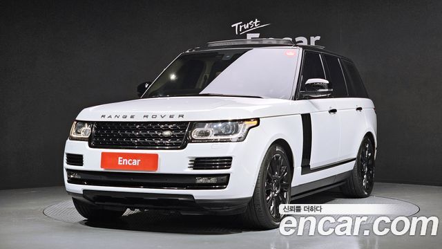 Land Rover Range Rover (IV) 4.4 SDV8 Vogue SE DIESEL 2016 — фото 1