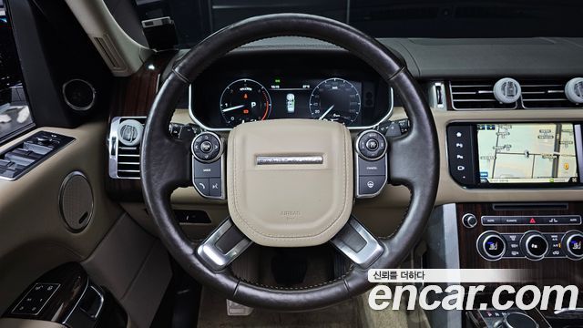 Land Rover Range Rover (IV) 4.4 SDV8 Vogue SE DIESEL 2016 — фото 17