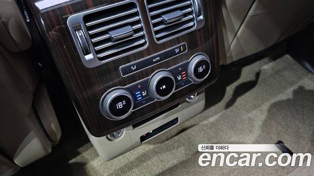 Land Rover Range Rover (IV) 4.4 SDV8 Vogue SE DIESEL 2016 — фото 21