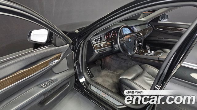 BMW 7 Series (F01) 730d 2011 — фото 16