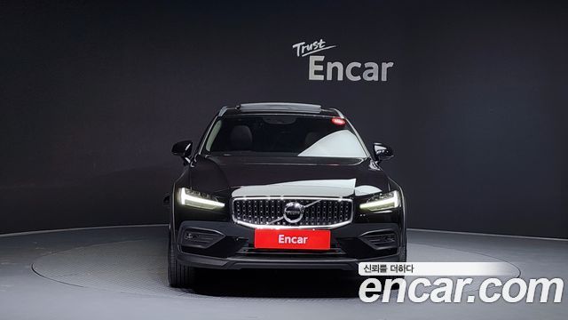 Volvo V60 Cross Country (II) T5 AWD 2019 — фото 3