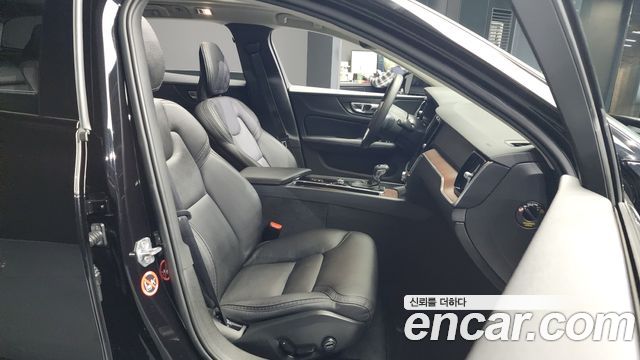 Volvo V60 Cross Country (II) T5 AWD 2019 — фото 11