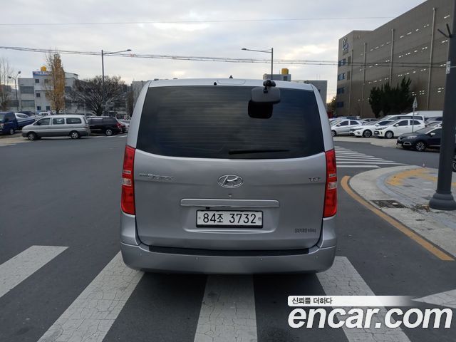 Hyundai Grand Starex Van 5-Seater Smart 2021 — фото 3