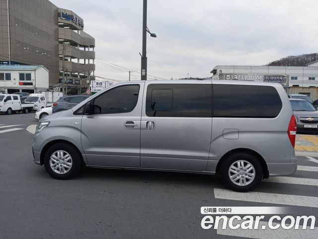 Hyundai Grand Starex Van 5-Seater Smart 2021 — фото 4