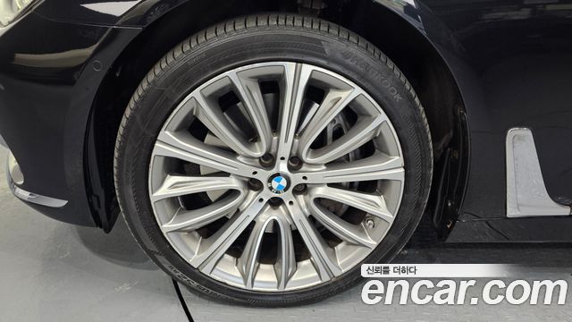BMW 7 Series (G11) 750Li xDrive Prestige 2016 — фото 5
