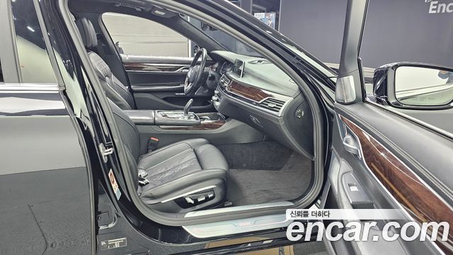 BMW 7 Series (G11) 750Li xDrive Prestige 2016 — фото 11