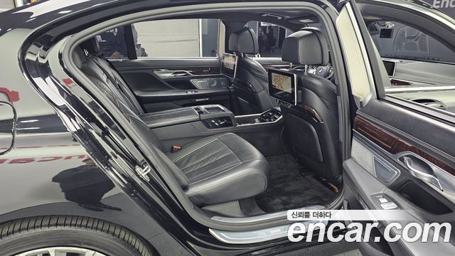 BMW 7 Series (G11) 750Li xDrive Prestige 2016 — фото 12
