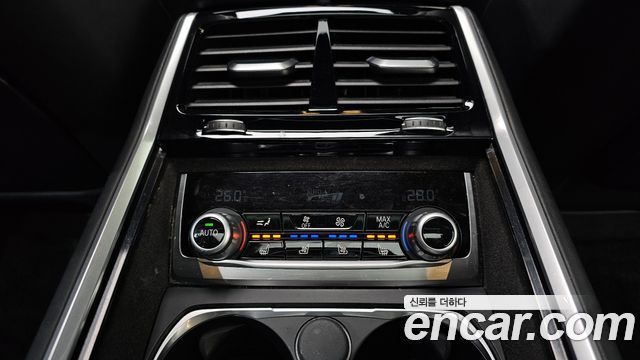 BMW 7 Series (G11) 750Li xDrive Prestige 2016 — фото 18