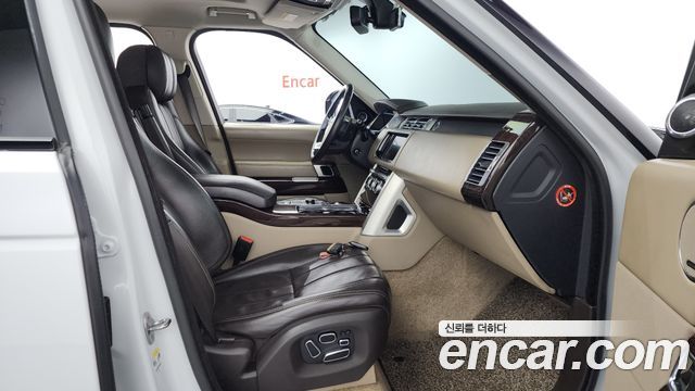 Land Rover Range Rover (IV) 4.4 SDV8 Vogue SE DIESEL 2014 — фото 15
