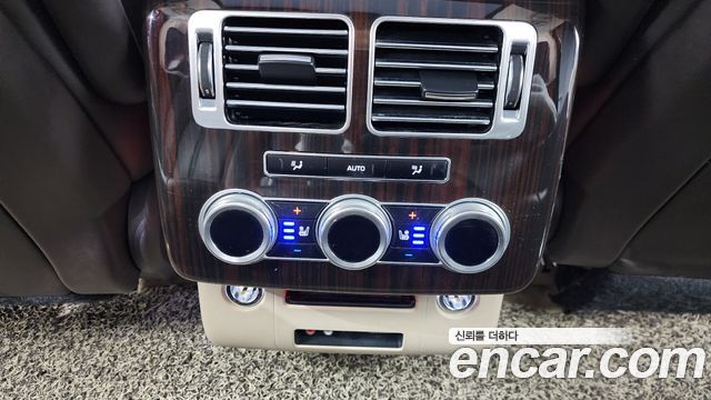 Land Rover Range Rover (IV) 4.4 SDV8 Vogue SE DIESEL 2014 — фото 22