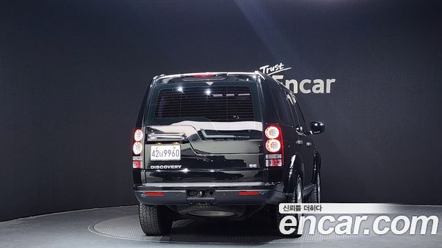 Land Rover Discovery 4 3.0 SDV6 SE 2015 — фото 4