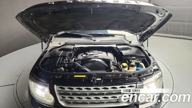 Land Rover Discovery 4 3.0 SDV6 SE 2015 — фото 6