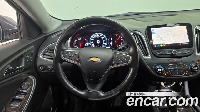 Chevrolet Malibu 2.0 Turbo Premier Special 2019 — фото 15