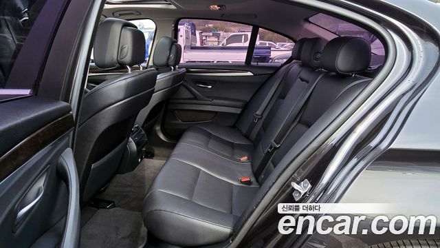 BMW 5 Series (F10) 528i xDrive 2013 — фото 12