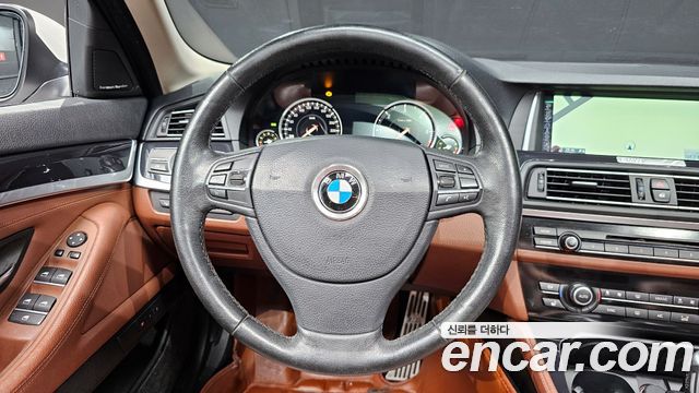 BMW 5 Series (F10) 520d xDrive 2015 — фото 13