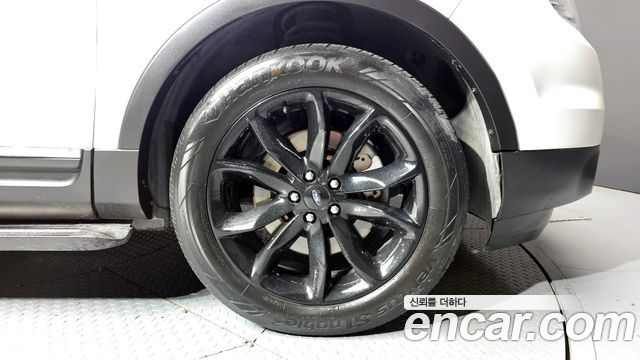 Ford Explorer 3.5 Limited 4WD 5th 2013 — фото 5