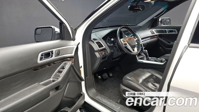 Ford Explorer 3.5 Limited 4WD 5th 2013 — фото 11
