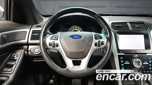 Ford Explorer 3.5 Limited 4WD 5th 2013 — фото 13