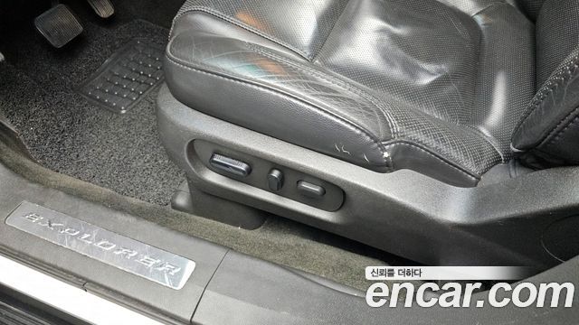 Ford Explorer 3.5 Limited 4WD 5th 2013 — фото 17