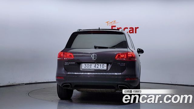 Volkswagen Touareg V6 3.0 TDI Bluemotion 7P5 2013 — фото 4