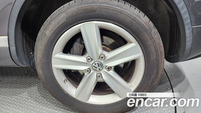 Volkswagen Touareg V6 3.0 TDI Bluemotion 7P5 2013 — фото 5