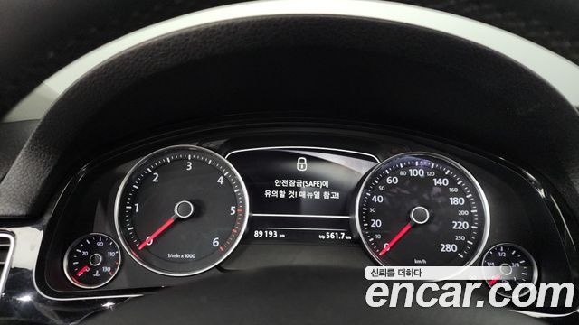 Volkswagen Touareg V6 3.0 TDI Bluemotion 7P5 2013 — фото 8
