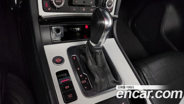 Volkswagen Touareg V6 3.0 TDI Bluemotion 7P5 2013 — фото 9