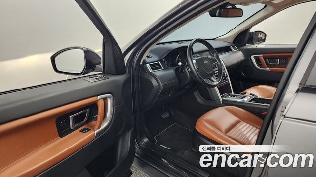 Land Rover Discovery Sport 2.0 TD4 HSE Luxury 2016 — фото 10