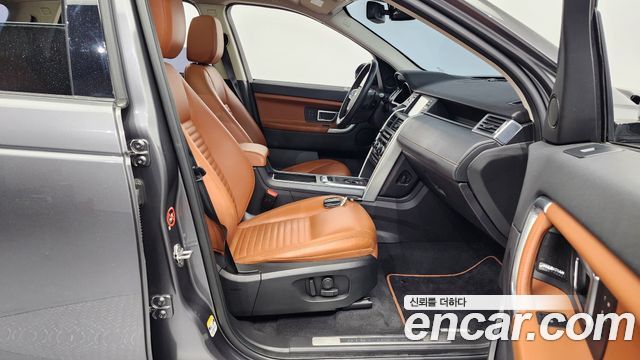 Land Rover Discovery Sport 2.0 TD4 HSE Luxury 2016 — фото 11
