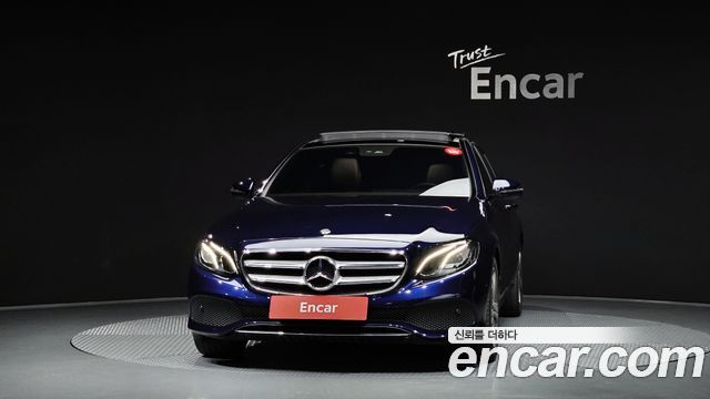 Mercedes-Benz E-Class (W213) E300 Avantgarde 2019 — фото 3