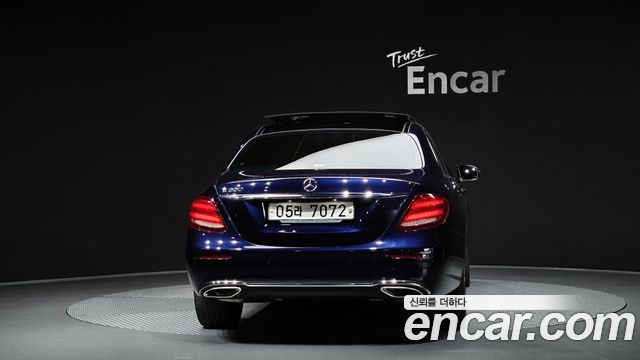 Mercedes-Benz E-Class (W213) E300 Avantgarde 2019 — фото 4