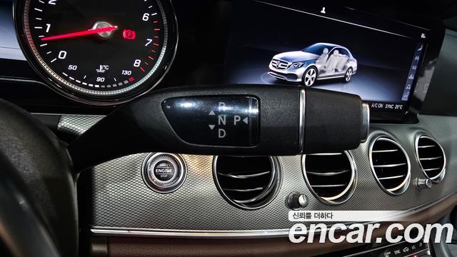 Mercedes-Benz E-Class (W213) E300 Avantgarde 2019 — фото 9