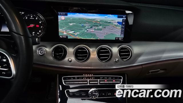Mercedes-Benz E-Class (W213) E300 Avantgarde 2019 — фото 16