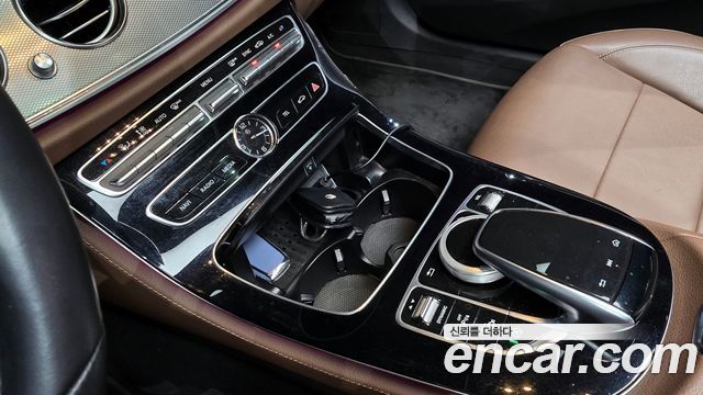 Mercedes-Benz E-Class (W213) E300 Avantgarde 2019 — фото 18