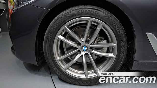 BMW 5 Series (G30) 520i M Sport 2020 — фото 5
