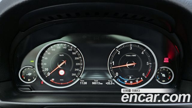 BMW 5 Series (F10) 530d xDrive M Aero Dynamic 2016 — фото 8
