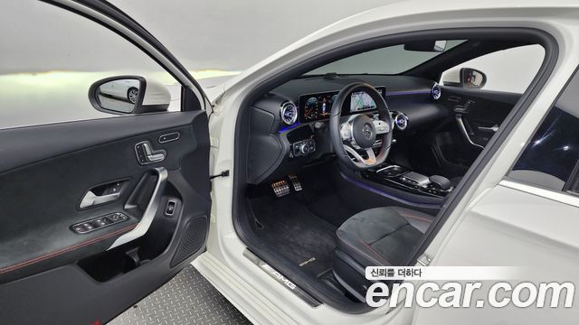 Mercedes-Benz A-Class (W177) AMG A35 4MATIC Sedan 2020 — фото 10