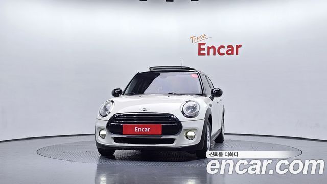 MINI Cooper D 5Door Mid 3rd 2015 — фото 3