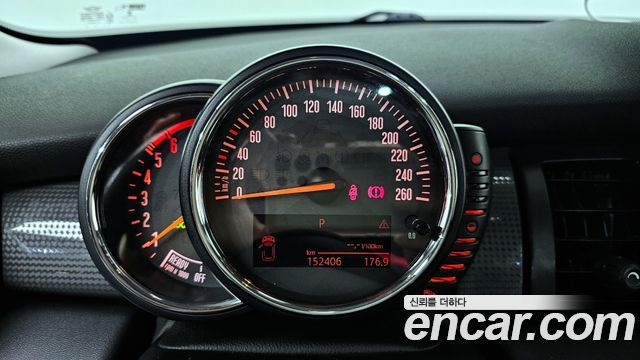 MINI Cooper D 5Door Mid 3rd 2015 — фото 8